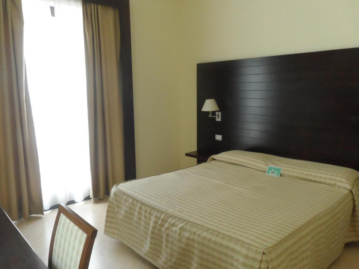 Hotel Diecimare Cava deʼ Tirreni Εξωτερικό φωτογραφία