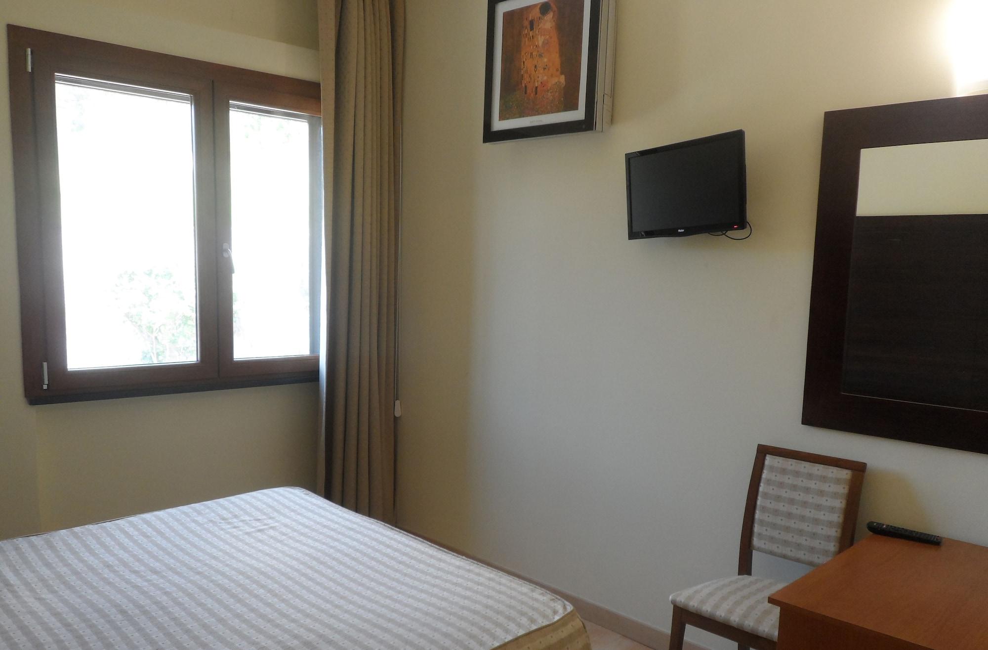 Hotel Diecimare Cava deʼ Tirreni Εξωτερικό φωτογραφία