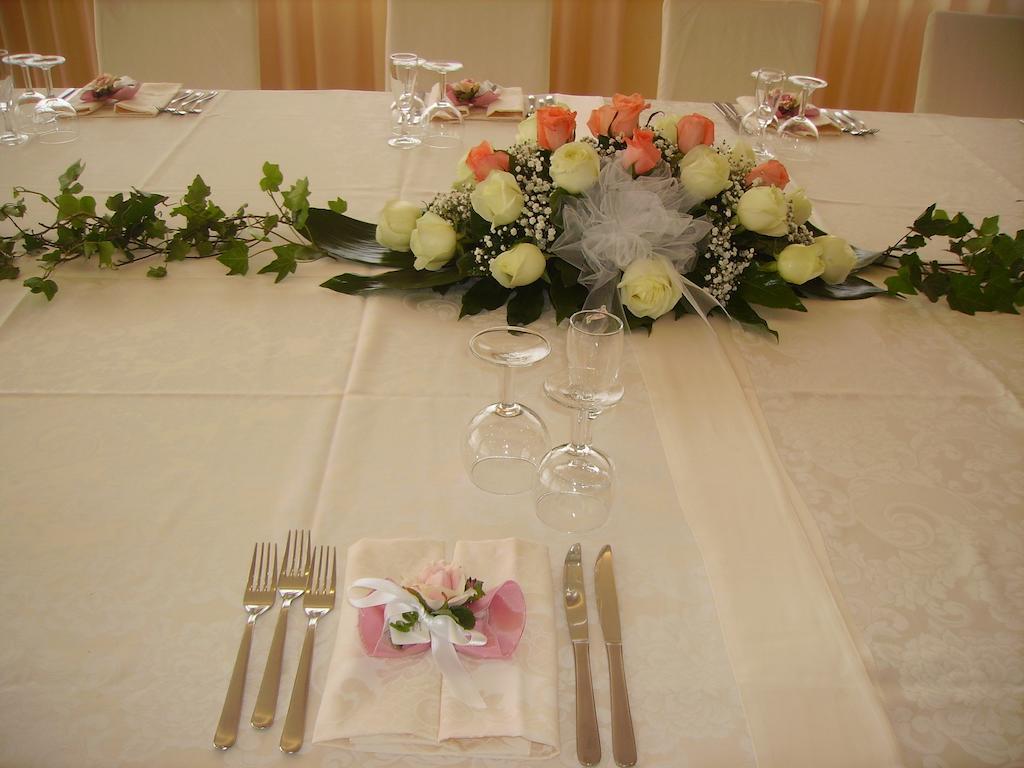 Hotel Diecimare Cava deʼ Tirreni Εξωτερικό φωτογραφία